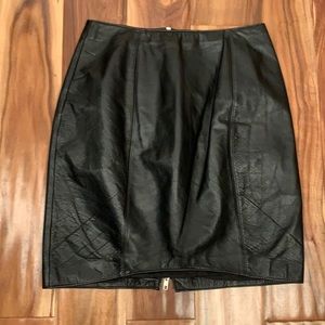 Avon fashion 100% leather skirt size 7/8